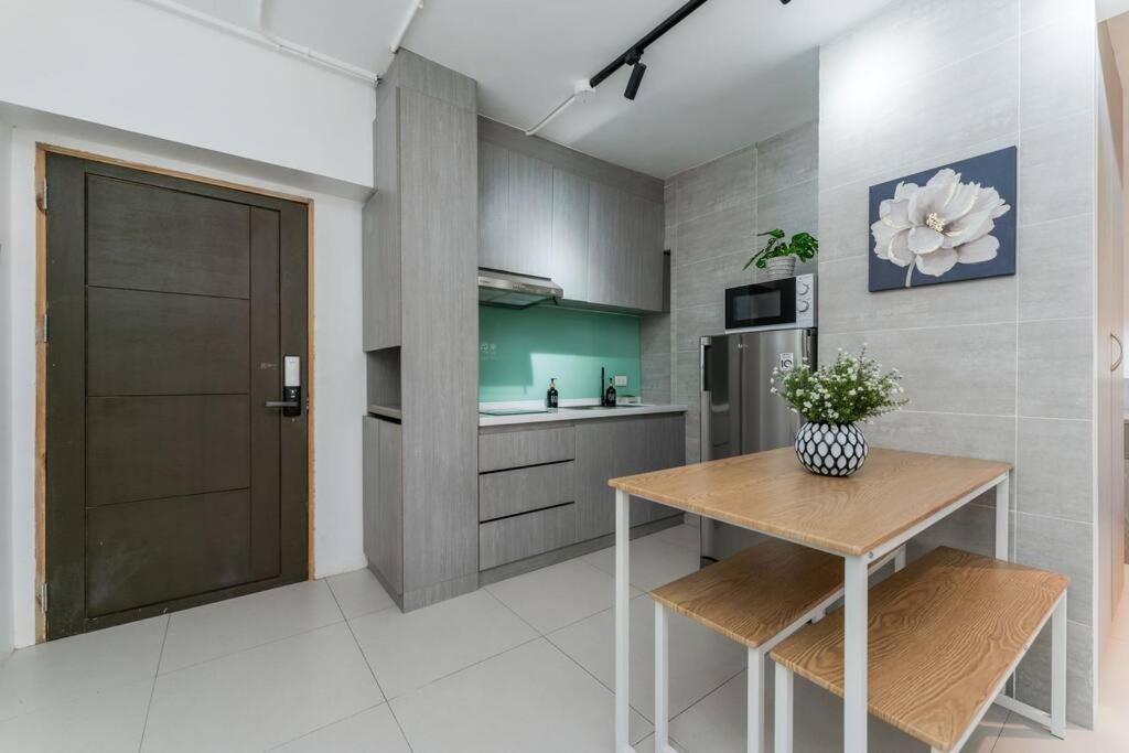 Airport Express Hostel E-527, 2 Minutes To Airport,Fast Wifi, Free Netflix Мактан Екстер'єр фото